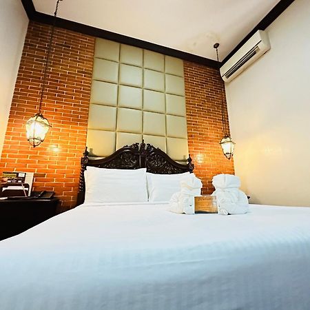 Vigan Plaza Hotel Exterior photo