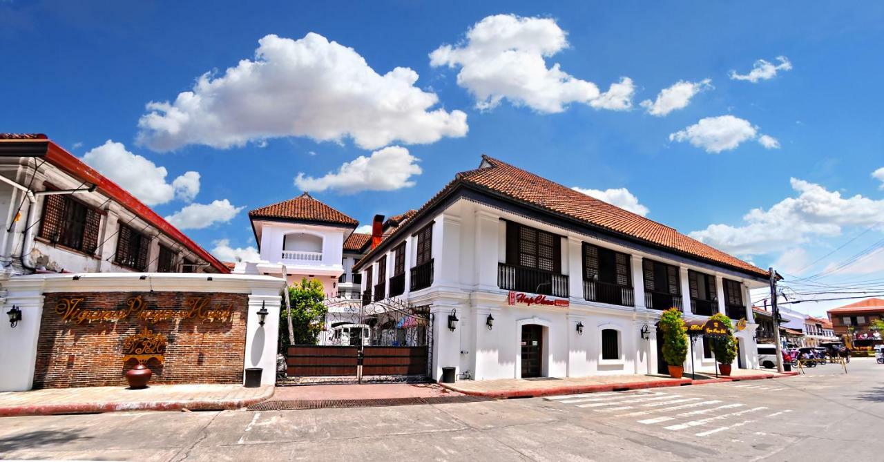 Vigan Plaza Hotel Exterior photo