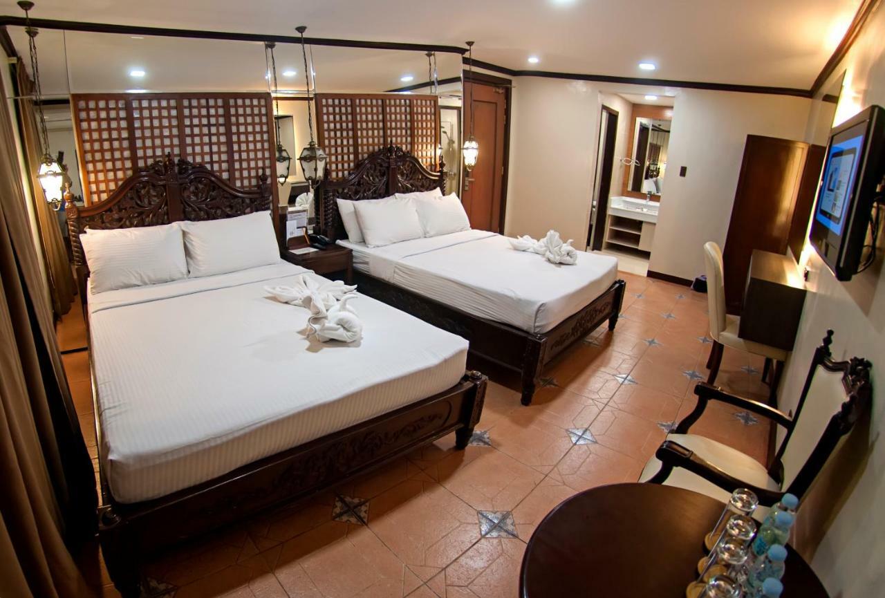 Vigan Plaza Hotel Exterior photo