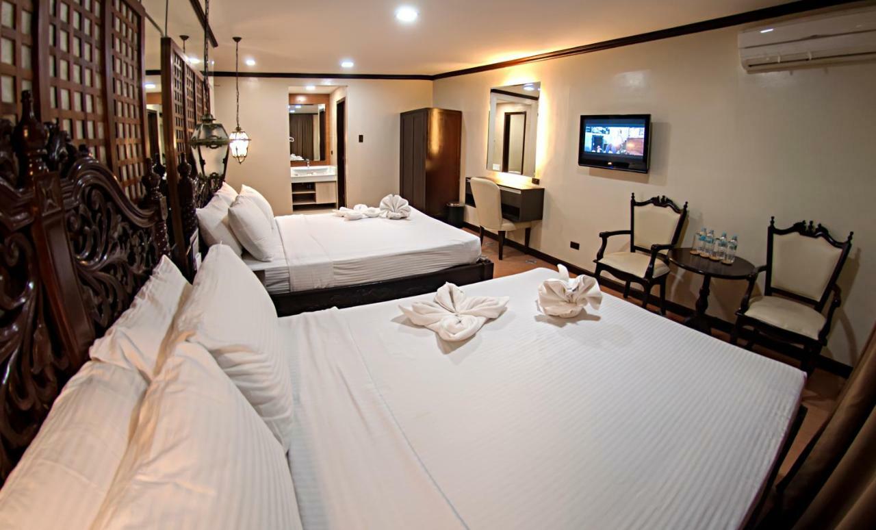 Vigan Plaza Hotel Exterior photo