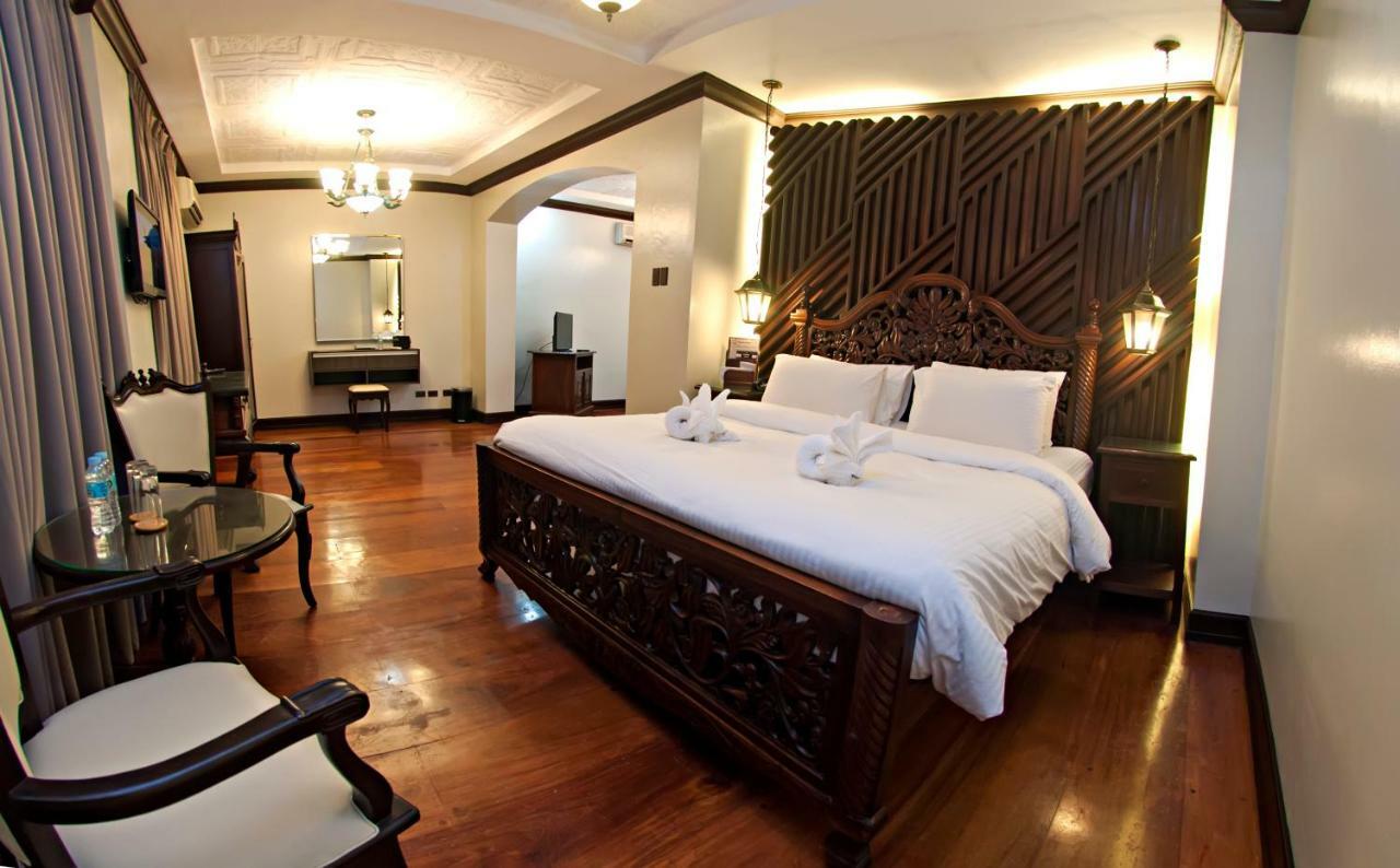 Vigan Plaza Hotel Exterior photo